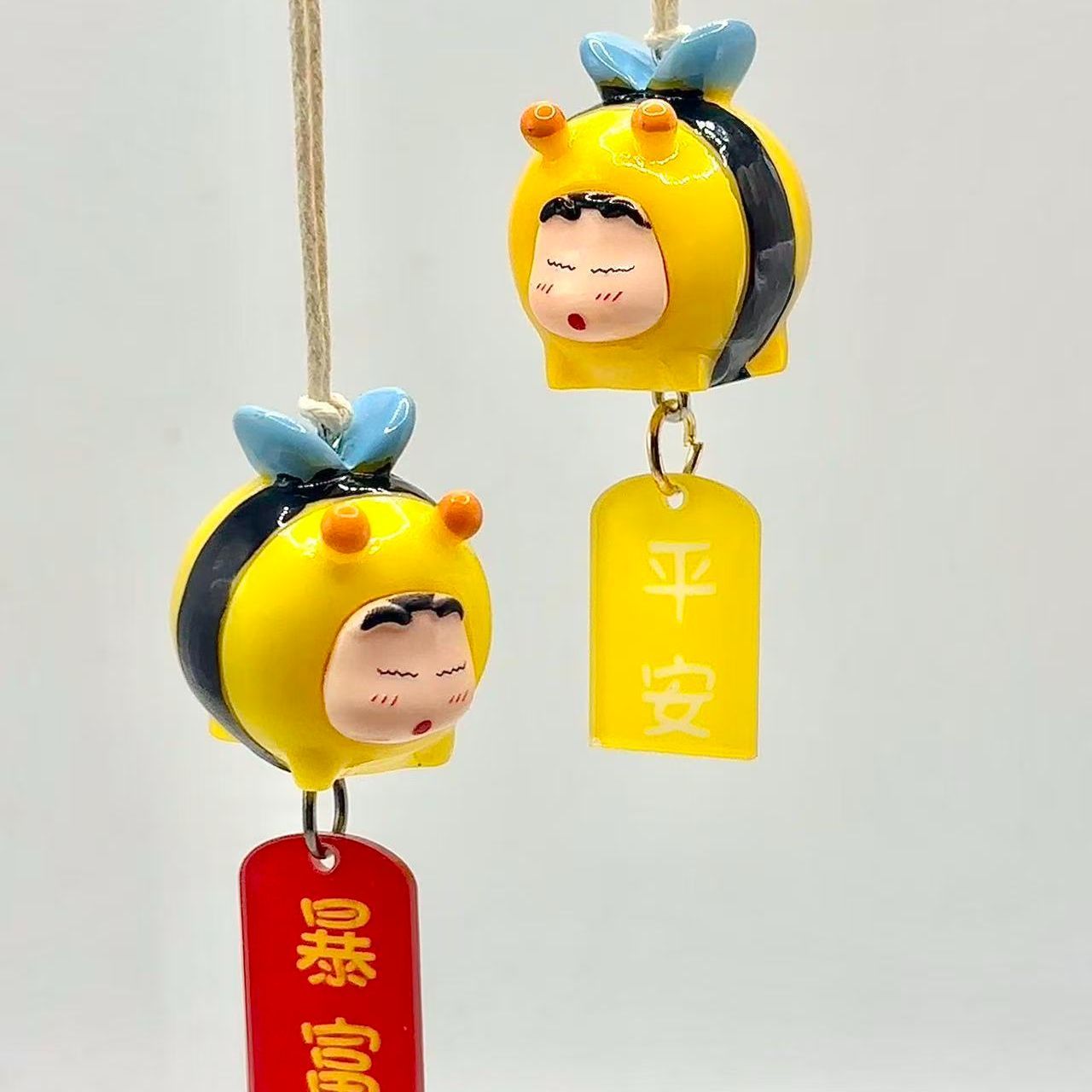 Crayon Shin-chan Bee Cosplay F - Car Accessories Parts 评论和价格