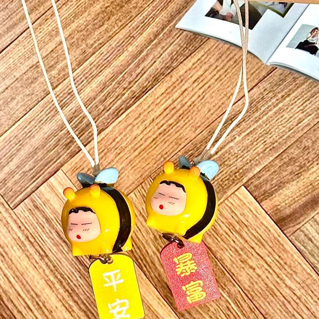 Crayon Shin-chan Bee Cosplay F - Car Accessories Parts 评论和价格